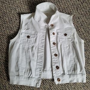 White denim vest